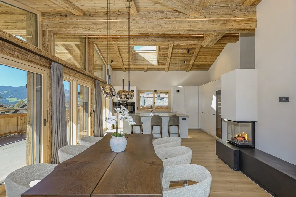 KITZIMMO-Luxuspenthouse sonniger Toplage mit Panorama-Ausblick - Immobilien Brixen.