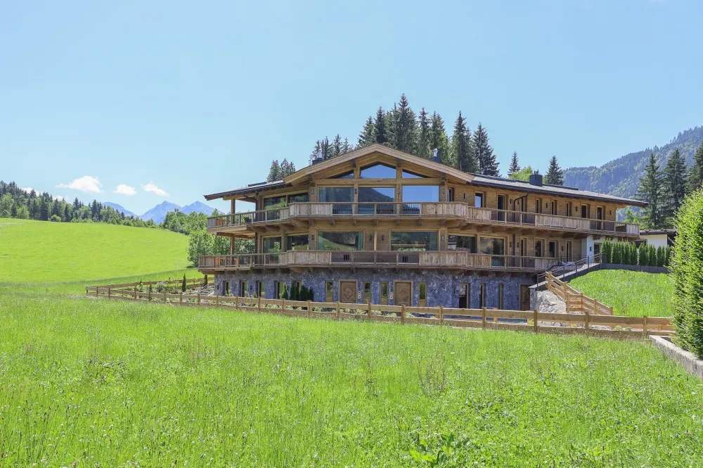 KITZIMMO-Luxuswohnung in Toplage auf der Bichlalm kaufen - Immobilien Kitzbühel.
