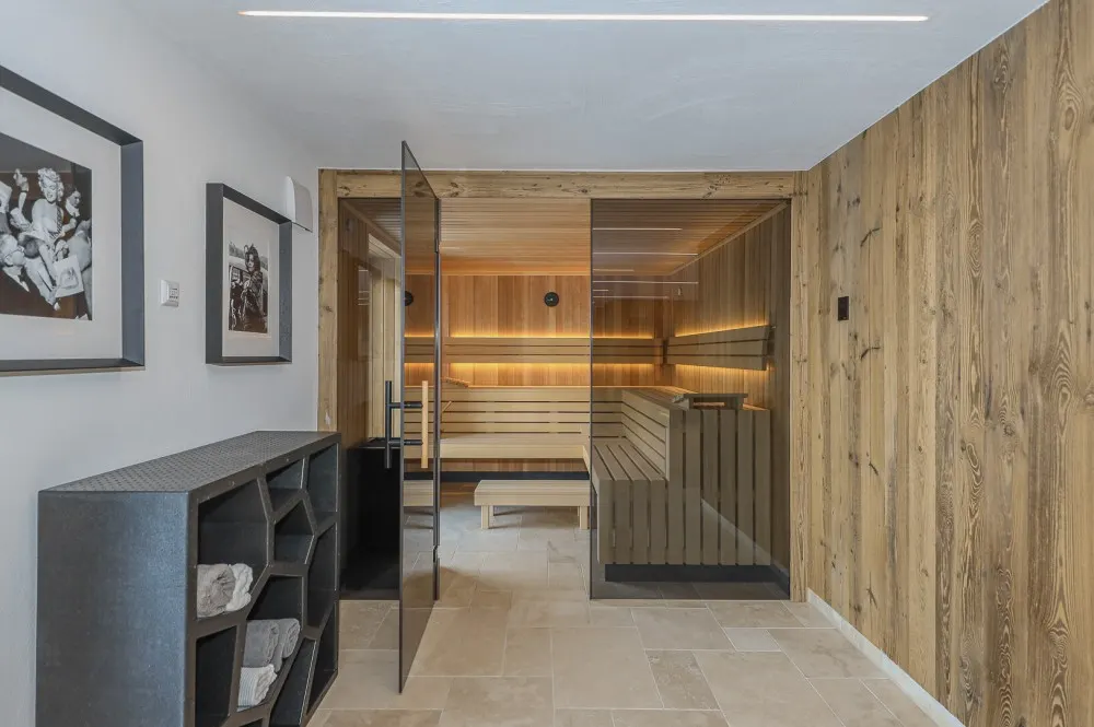 KITZIMMO-Luxusvilla mit Pool und Kaiserblick kaufen - Immobilien Ellmau.