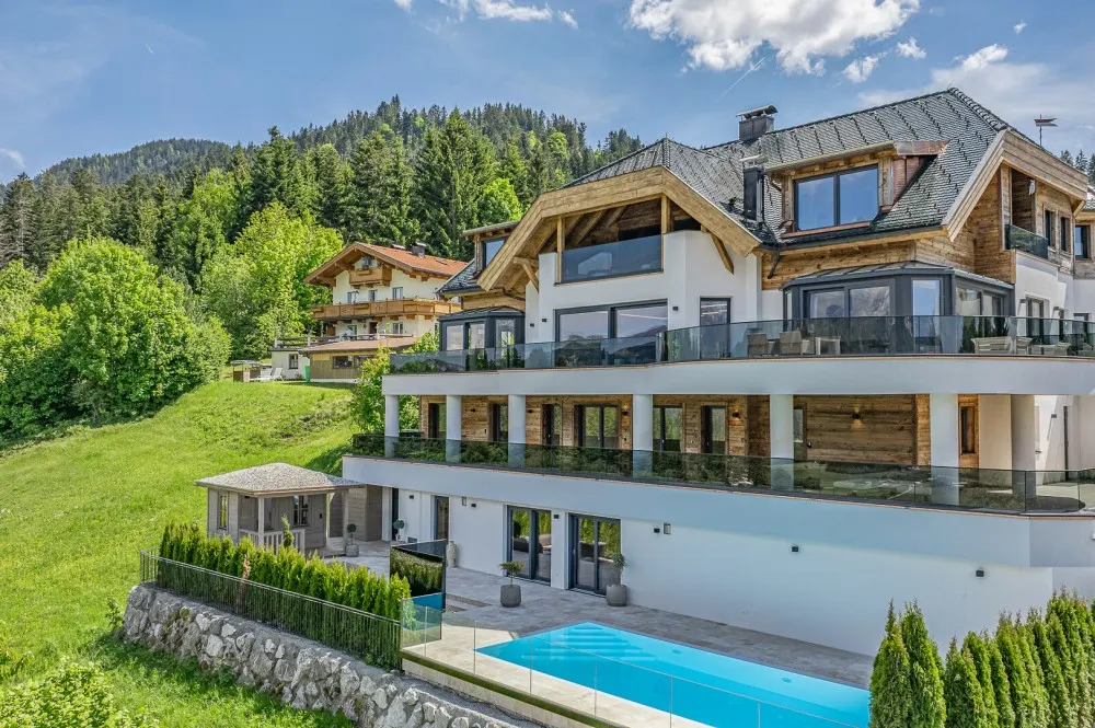 KITZIMMO-Luxusvilla mit Pool und Kaiserblick kaufen - Immobilien Ellmau.-3