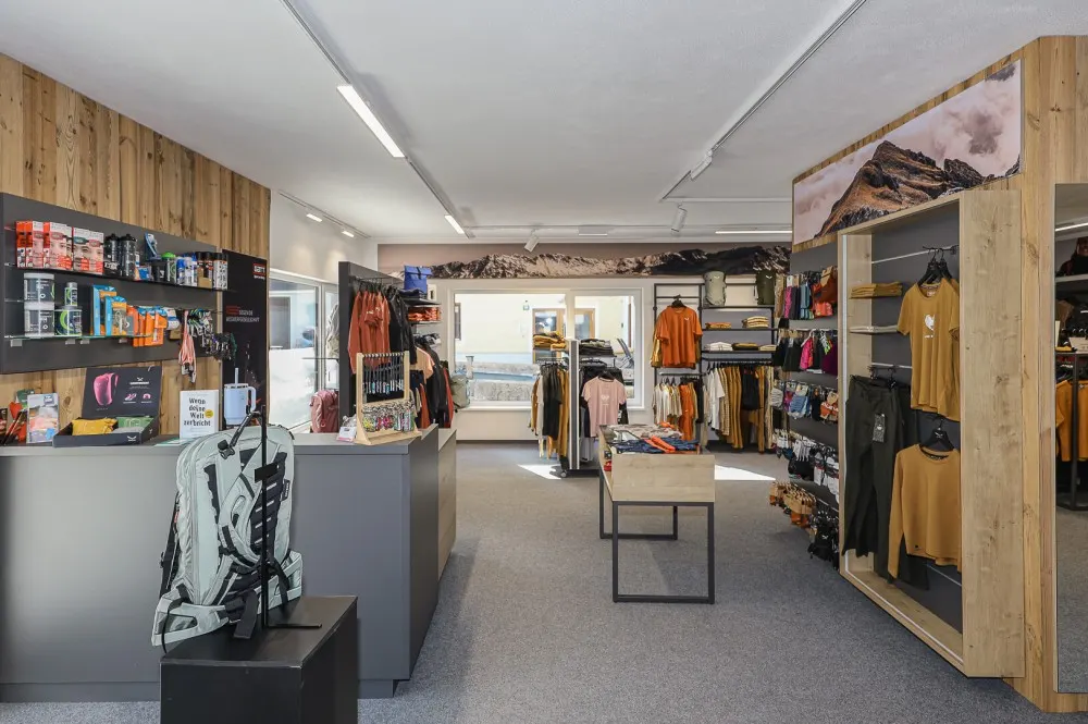 KITZIMMO-Großzügige Geschäftsfläche mitten im Dorfzentrum mieten - Immobilien Ellmau.