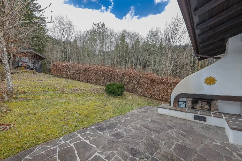 KITZIMMO-Einfamilienhaus am Fuße des Hahnenkamm an der Skipiste mieten - Immobilien Kitzbühel.