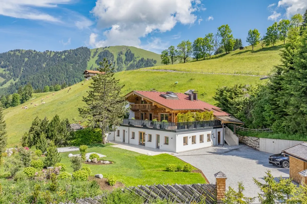 KITZIMMO-Anwesen in Toplage auf der Bichlalm kaufen - Immobilien Kitzbühel.-2