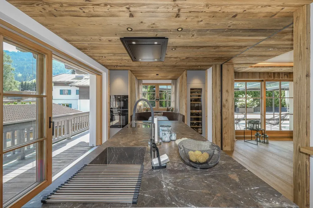 KITZIMMO-Luxuswohnung mit Pool in zentraler Toplage - Immobilien Kitzbühel.-4-11