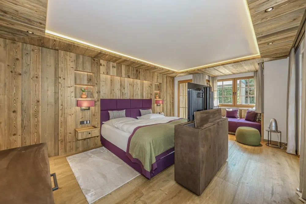 KITZIMMO-Luxuswohnung mit Pool in zentraler Toplage - Immobilien Kitzbühel.-4-19