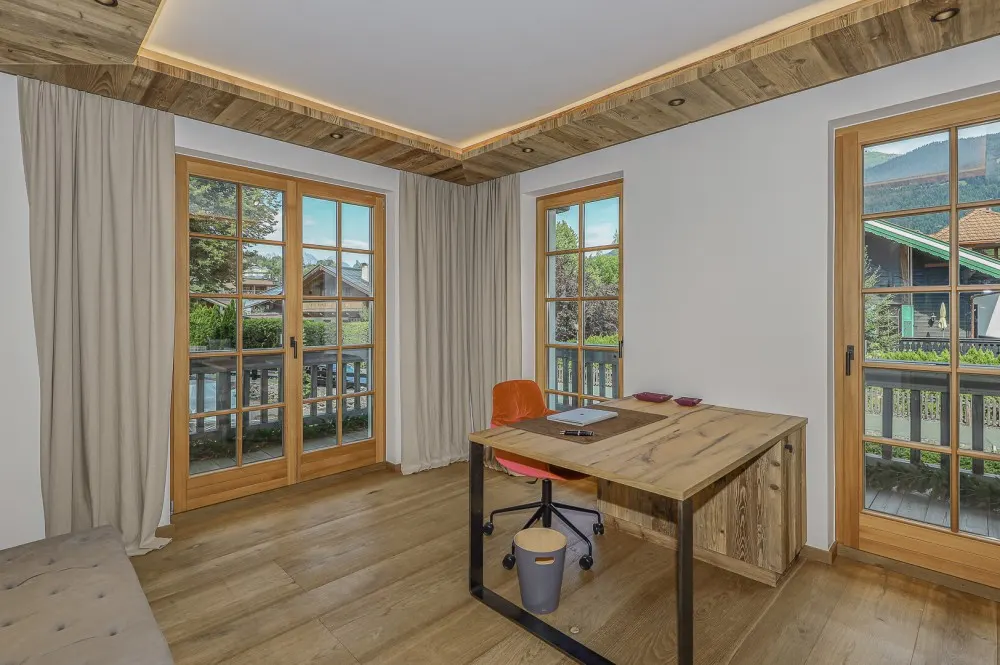 KITZIMMO-Luxuswohnung mit Pool in zentraler Toplage - Immobilien Kitzbühel.-4-25