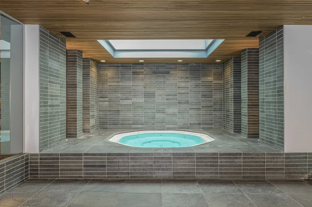 KITZIMMO-Luxuswohnung mit Pool in zentraler Toplage - Immobilien Kitzbühel.-4-32