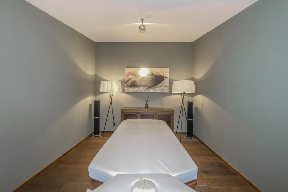 KITZIMMO-Luxuswohnung mit Pool in zentraler Toplage - Immobilien Kitzbühel.-4-34