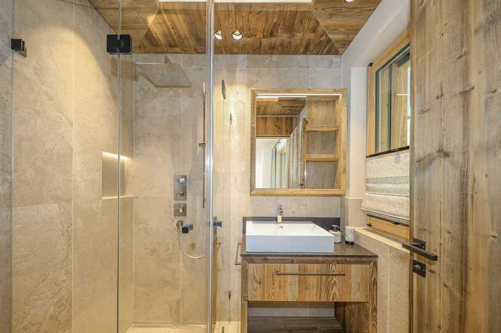 KITZIMMO-Luxus-Neubauvilla mit Pool in Toplage kaufen - Immobilien Ellmau.-27