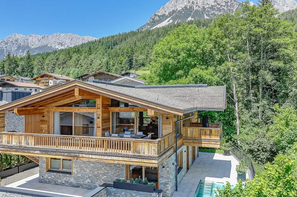 KITZIMMO-Luxus-Neubauvilla mit Pool in Toplage kaufen - Immobilien Ellmau.-4