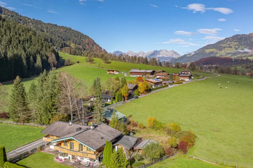 KITZIMMO-Neubauvilla in sonniger Ruhelage mit Bergblick - Immobilien Aurach.