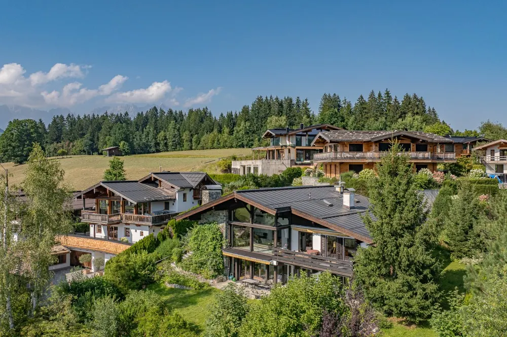 KITZIMMO-Chalet Landhausvilla in Toplage kaufen - Immobilien Reith bei Kitzbühel.