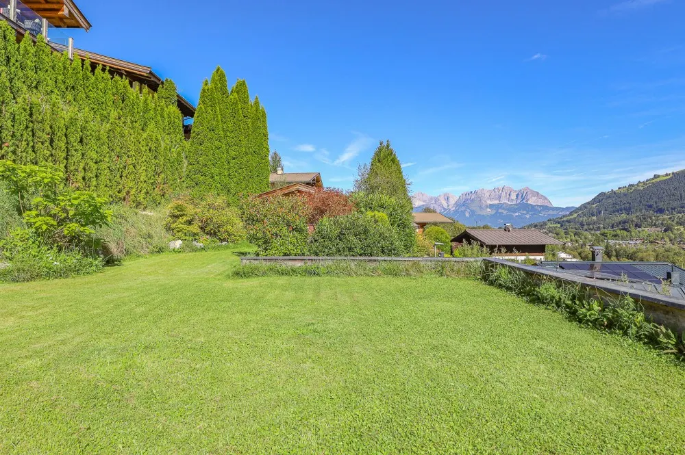 KITZIMMO-Exklusives Landhaus in traumhafter & unverbaubarer Aussichtslage - Immobilien Kitzbühel.-42