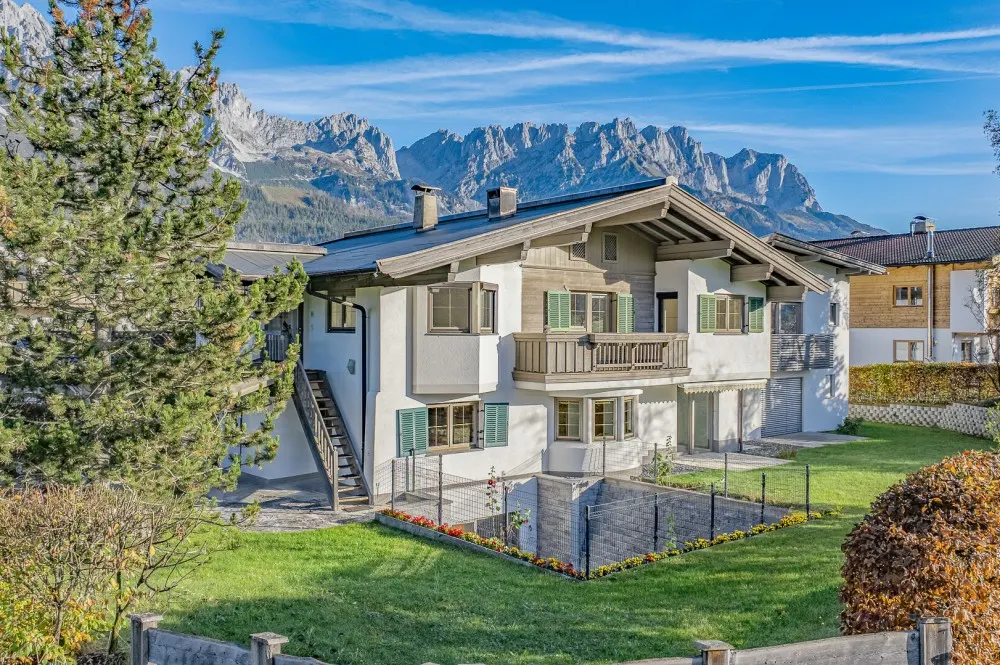 KITZIMMO-Mehrfamilienhaus in Toplage kaufen - Immobilien Ellmau Tirol.