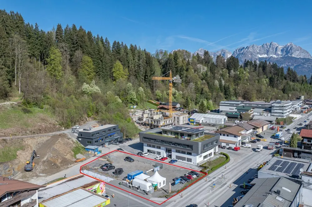 KITZIMMO-Gewerbegrundstück in Toplage direkt an der Ortsdurchfahrtsstraße - Kitzbühel.