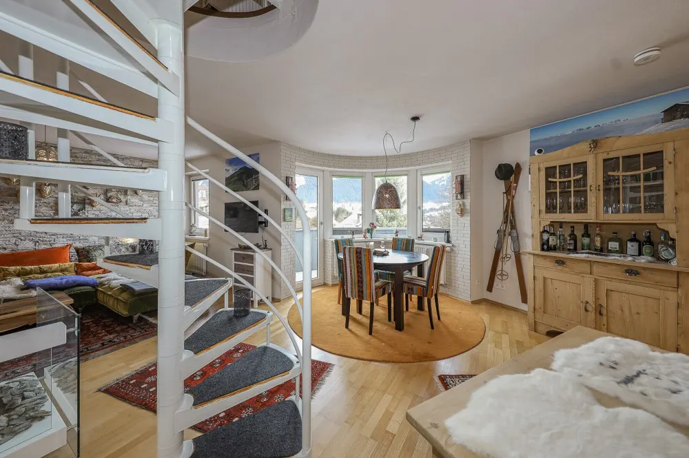 KITZIMMO-Dachgeschosswohnung mit traumhaftem Ausblick - Immobilien Kitzbühel.