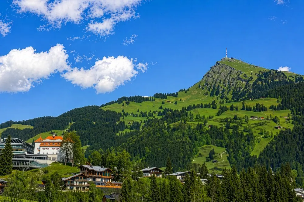 KITZIMMO-Dachgeschosswohnung mit traumhaftem Ausblick - Immobilien Kitzbühel.-2