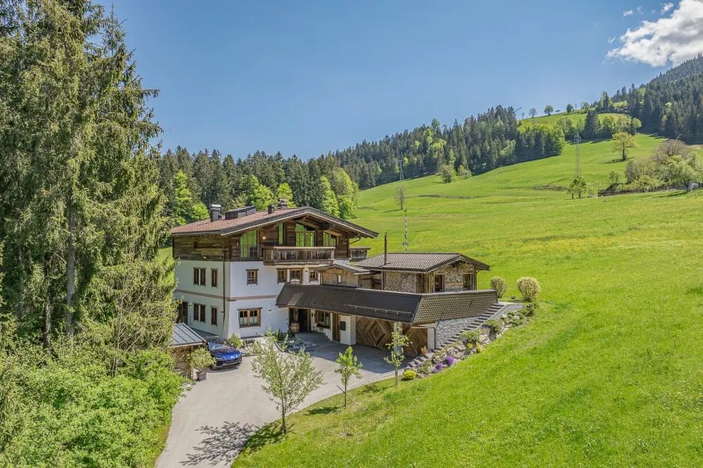 KITZIMMO-Luxusvilla mit Kaiserblick in Alleinlage kaufen - Immobilien Scheffau.-2