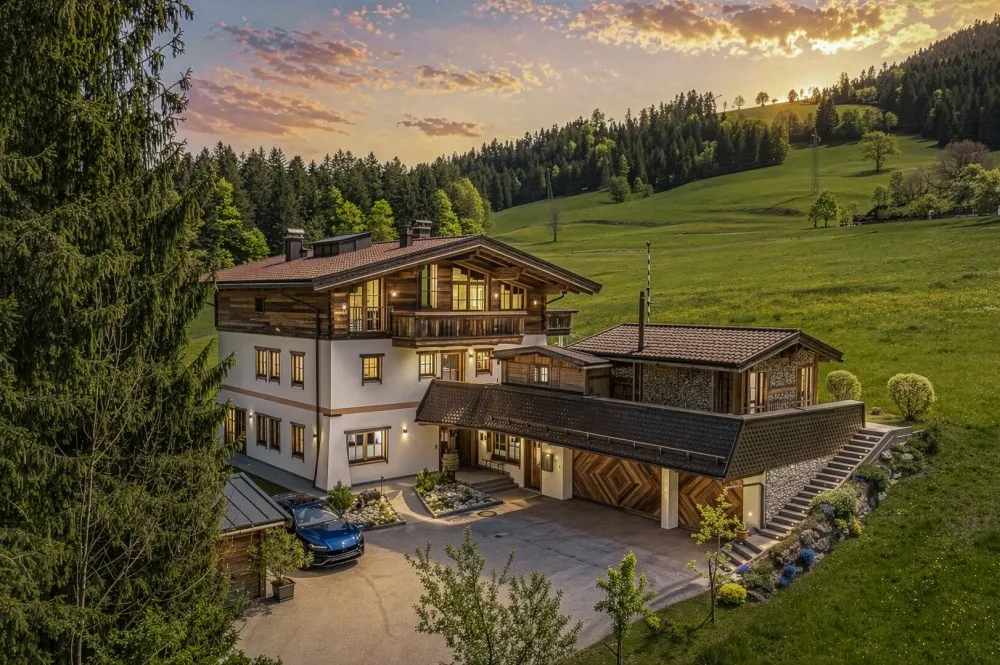 KITZIMMO-Luxusvilla mit Kaiserblick in Alleinlage kaufen - Immobilien Scheffau.