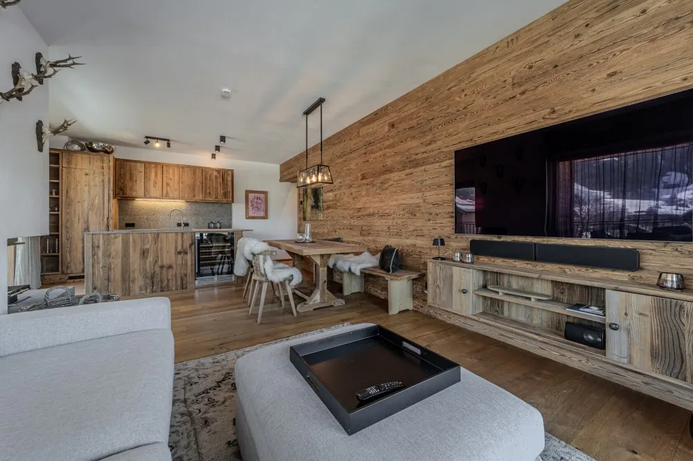 KITZIMMO-Luxuswohnung mit Kaiserblick in Toplage kaufen - Immobilien Oberndorf.