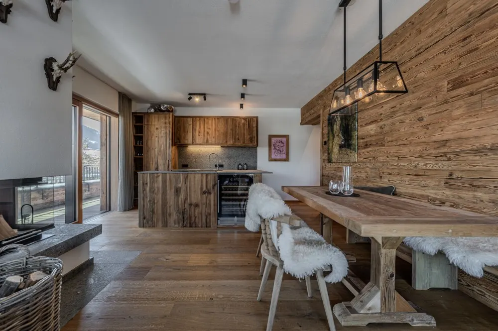 KITZIMMO-Luxuswohnung mit Kaiserblick in Toplage kaufen - Immobilien Oberndorf.