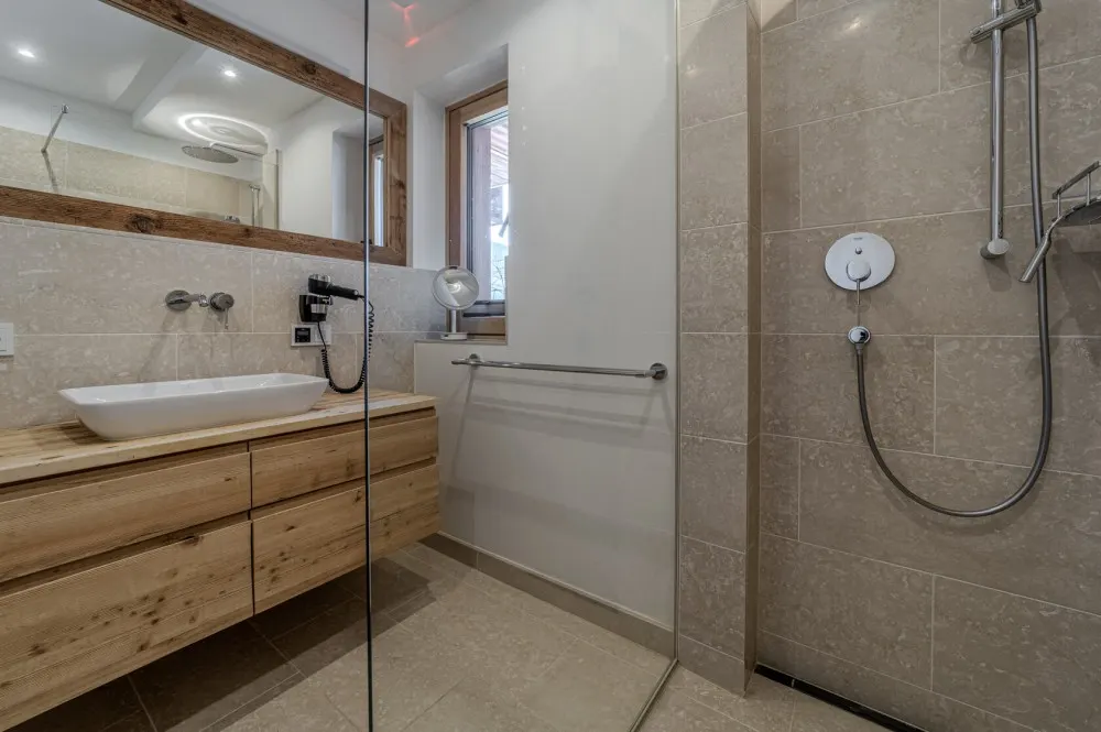 KITZIMMO-Luxuswohnung mit Kaiserblick in Toplage kaufen - Immobilien Oberndorf.