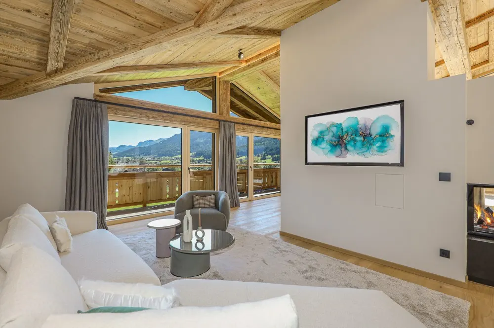 KITZIMMO-Luxuspenthouse sonniger Toplage mit Panorama-Ausblick - Immobilien Brixen.