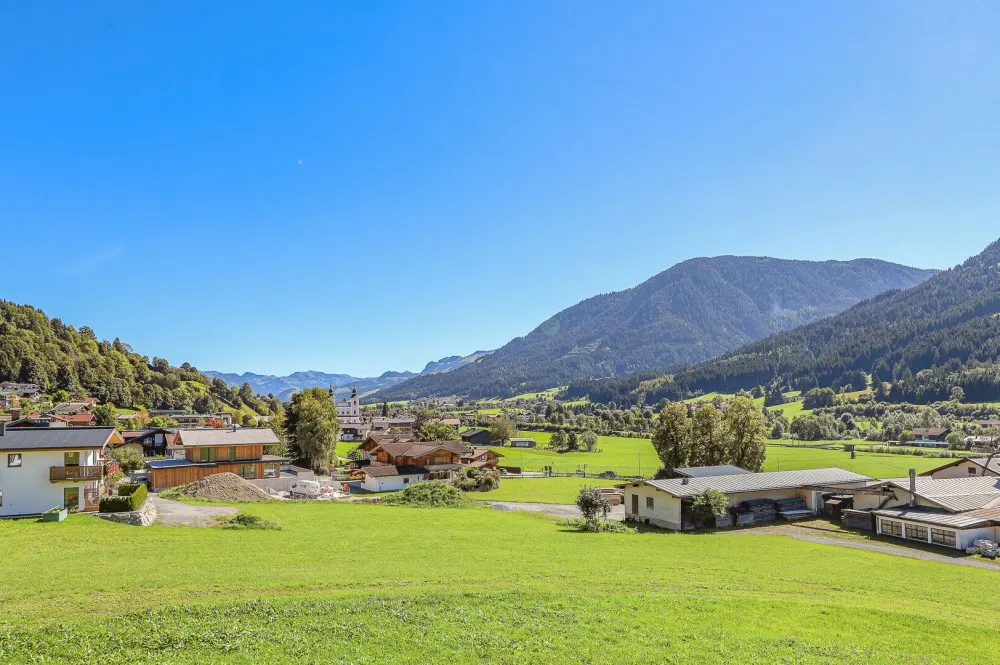 KITZIMMO-Luxuspenthouse sonniger Toplage mit Panorama-Ausblick - Immobilien Brixen.