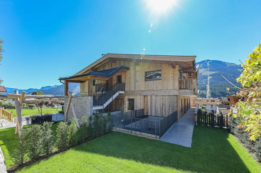 KITZIMMO-Luxuspenthouse sonniger Toplage mit Panorama-Ausblick - Immobilien Brixen.