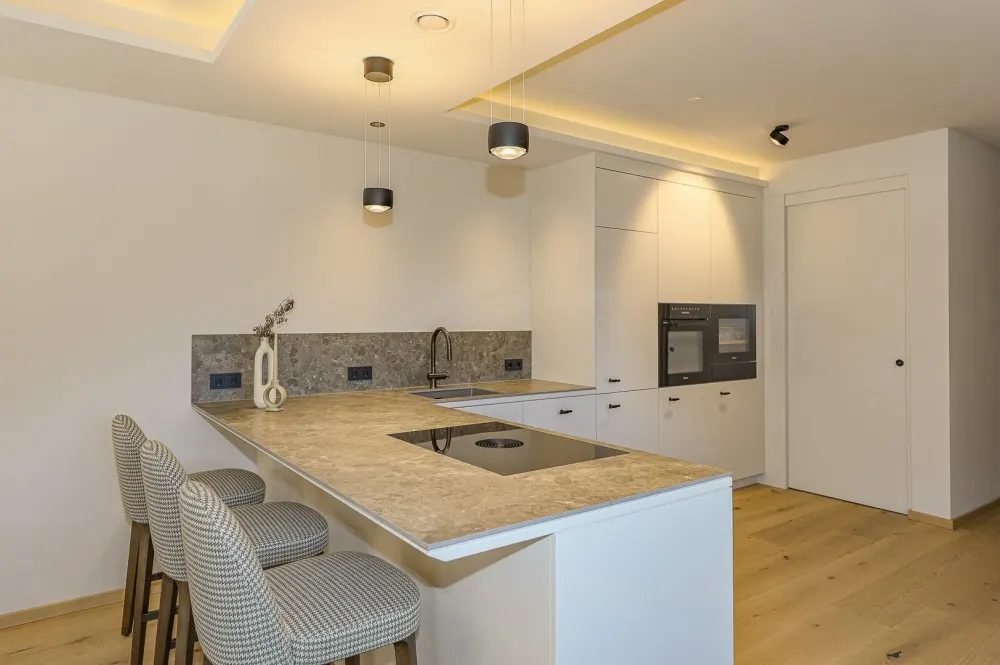 KITZIMMO-Exklusive Neubauwohnung mit traumhaftem Ausblick - Immobilien Brixen.