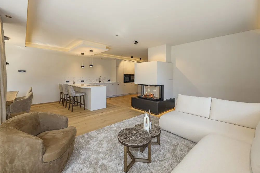 KITZIMMO-Luxuriöse Gartenwohnung mit eigenem Wellnessbereich - Immobilien Brixen.