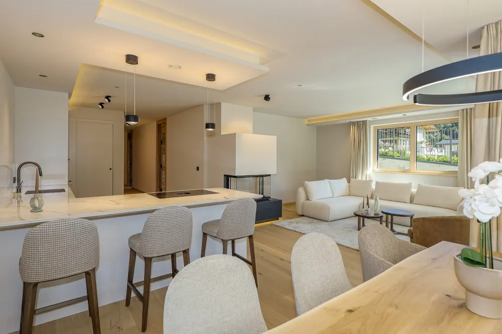 KITZIMMO-Luxuriöse Gartenwohnung mit eigenem Wellnessbereich - Immobilien Brixen.