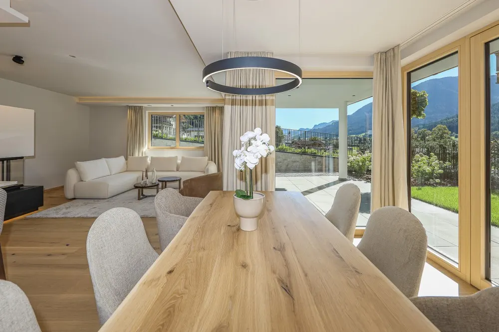 KITZIMMO-Luxuriöse Gartenwohnung mit eigenem Wellnessbereich - Immobilien Brixen.