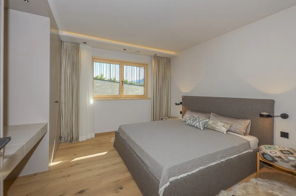 KITZIMMO-Luxuriöse Gartenwohnung mit eigenem Wellnessbereich - Immobilien Brixen.