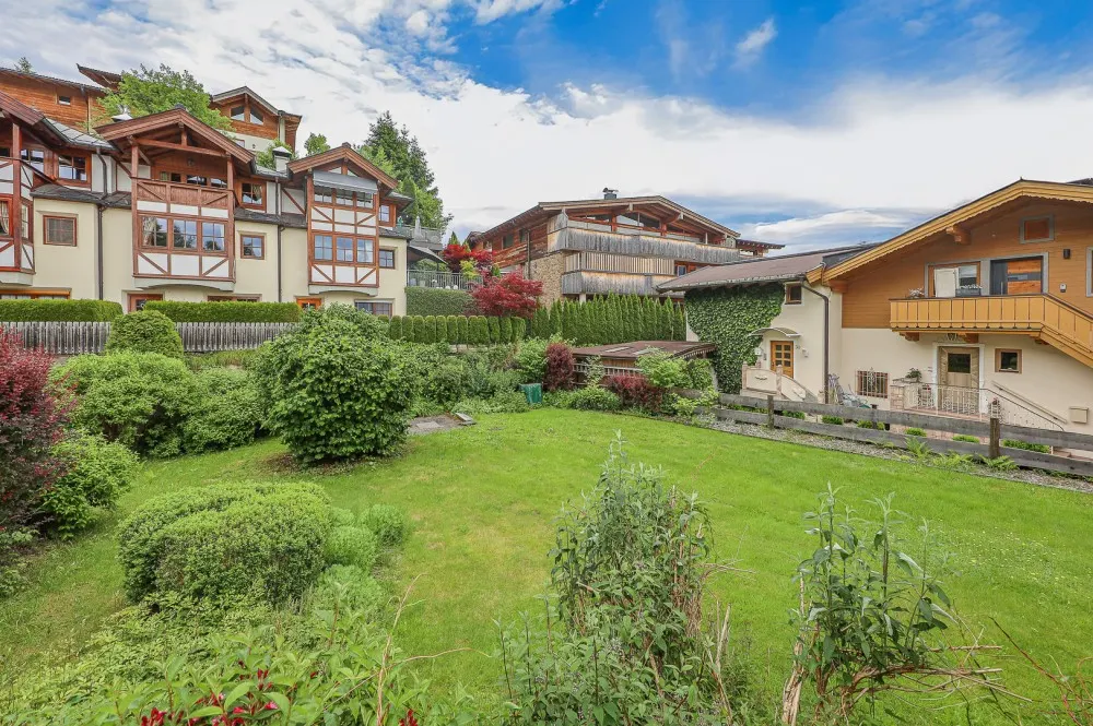 KITZIMMO-Baugrundstück mit Altbestand in sonniger Ruhelage kaufen - Immobilien Kirchberg.