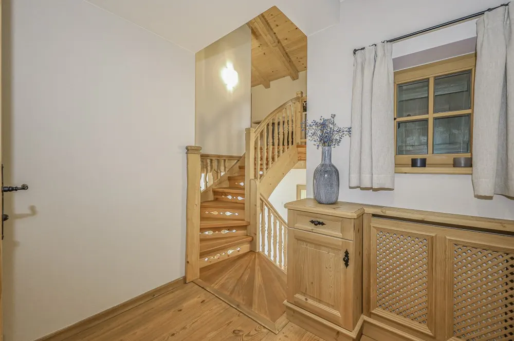 KITZIMMO-Exklusives Landhaus mit Pool in bester Lage - Immobilien Kitzbühel.-20