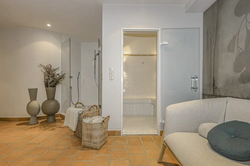 KITZIMMO-Exklusives Landhaus mit Pool in bester Lage - Immobilien Kitzbühel.-27