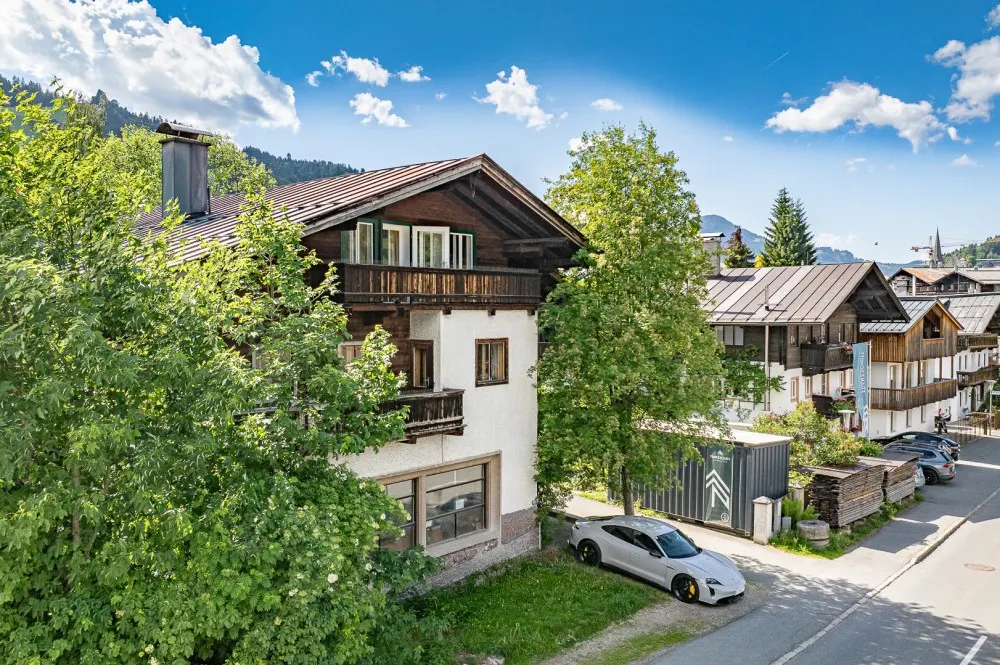 KITZIMMO-Stadthaus im Zentrum mit großem Potenzial kaufen - Immobilien Kitzbühel.