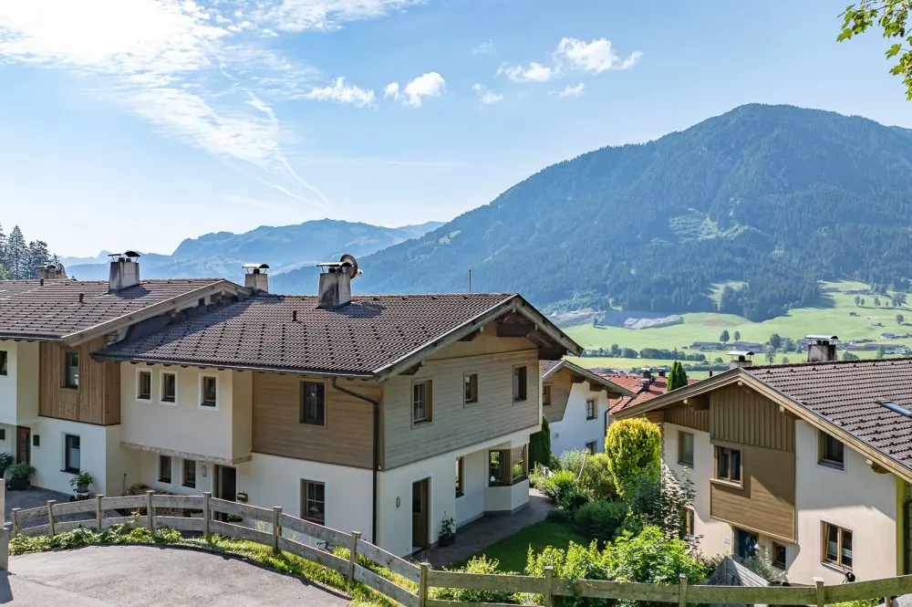 KITZIMMO-Eckreihenhaus in sonniger Ruhelage mit Panorama-Ausblick - Immobilien Brixen.