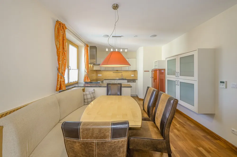KITZIMMO-Hochwertige Wohnung in zentraler Ruhelage kaufen - Immobilien Kitzbühel.