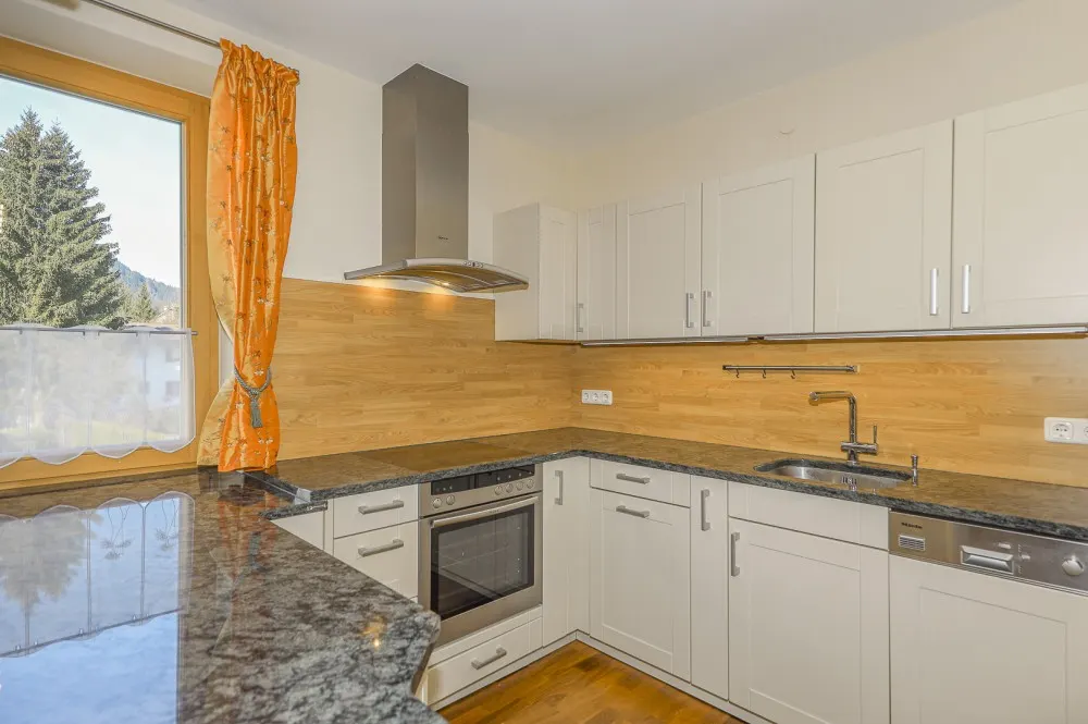 KITZIMMO-Hochwertige Wohnung in zentraler Ruhelage kaufen - Immobilien Kitzbühel.