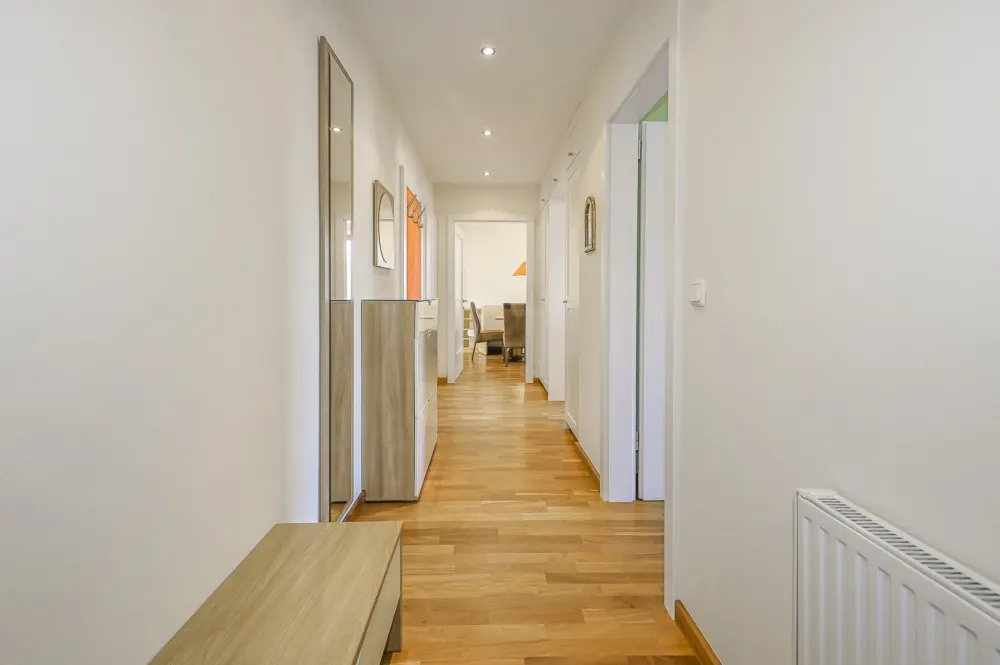 KITZIMMO-Hochwertige Wohnung in zentraler Ruhelage kaufen - Immobilien Kitzbühel.