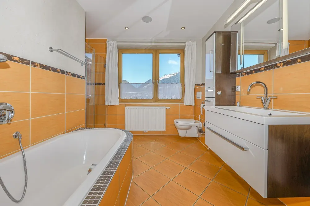 KITZIMMO-Hochwertige Wohnung in zentraler Ruhelage kaufen - Immobilien Kitzbühel.