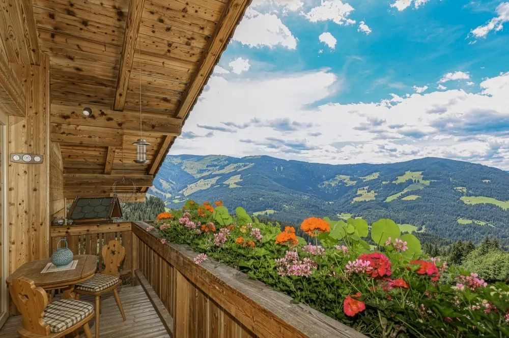 KITZIMMO-Penthouse mit Freizeitwohnsitz in einem Bauernhaus in Alleinlage - Immobilien Westendorf.