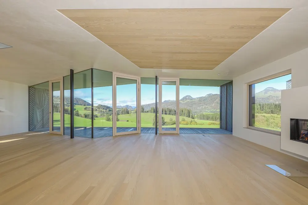 KITZIMMO-Luxusvilla mit Pool und Bergblick in Toplage kaufen - Immobilien Schwendt.