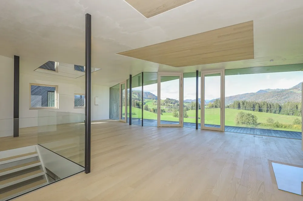 KITZIMMO-Luxusvilla mit Pool und Bergblick in Toplage kaufen - Immobilien Schwendt.
