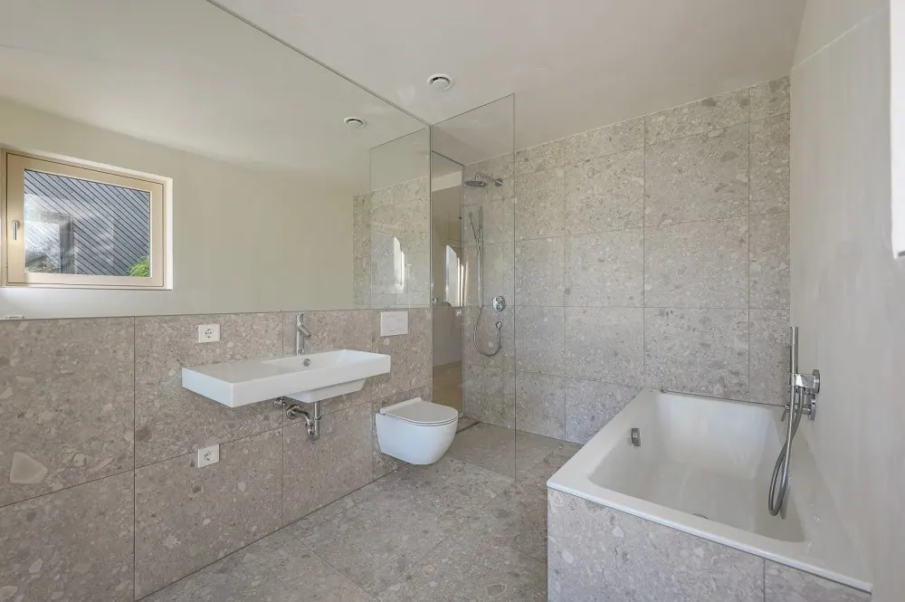KITZIMMO-Luxusvilla mit Pool und Bergblick in Toplage kaufen - Immobilien Schwendt.
