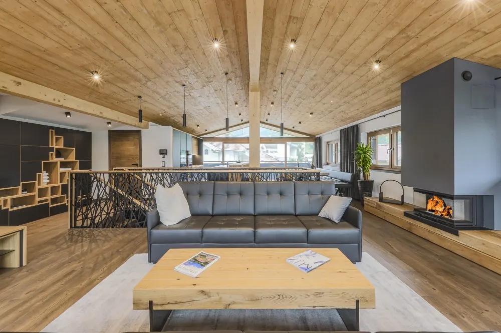 KITZIMMO-Luxuschalet in Toplage kaufen - Immobilien Kirchberg Tirol.