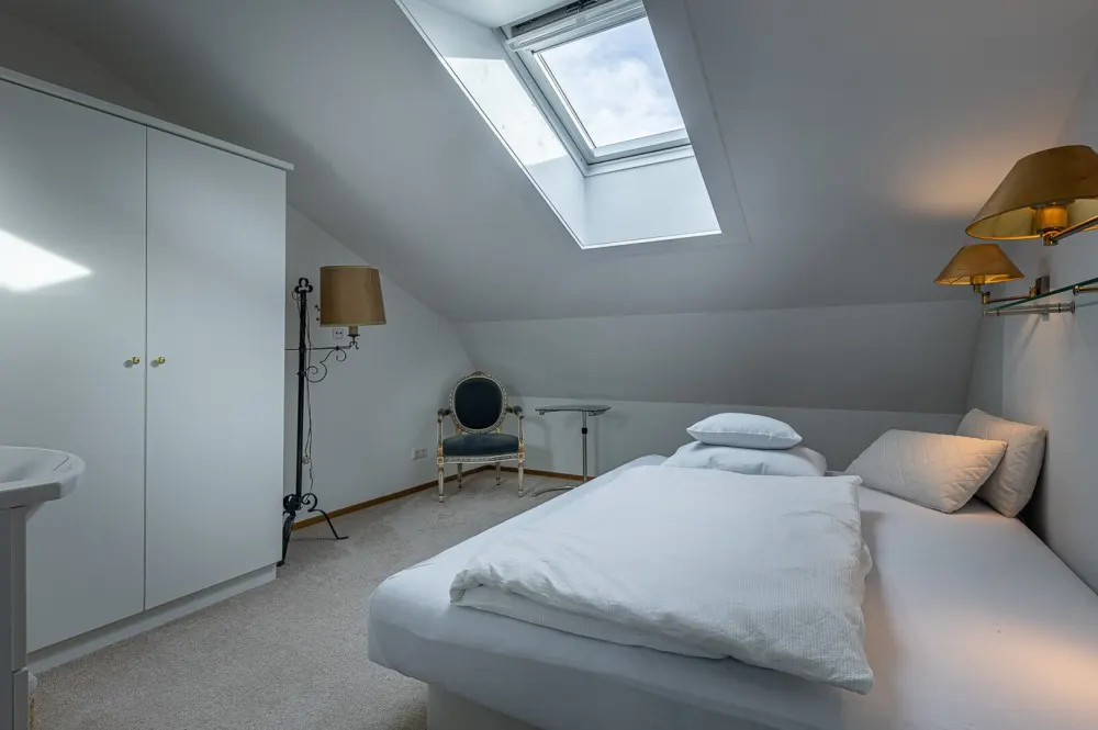 KITZIMMO-Domizil mit Potenzial in zentrumsnaher Ruhelage - Ski Out - Immobilien Kitzbühel.