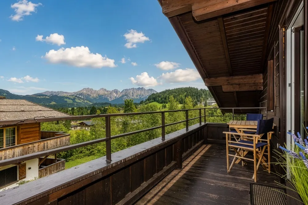 KITZIMMO-Dachgeschosswohnung an der Skipiste mit Kaiserblick kaufen - Immobilien Kitzbühel.-15